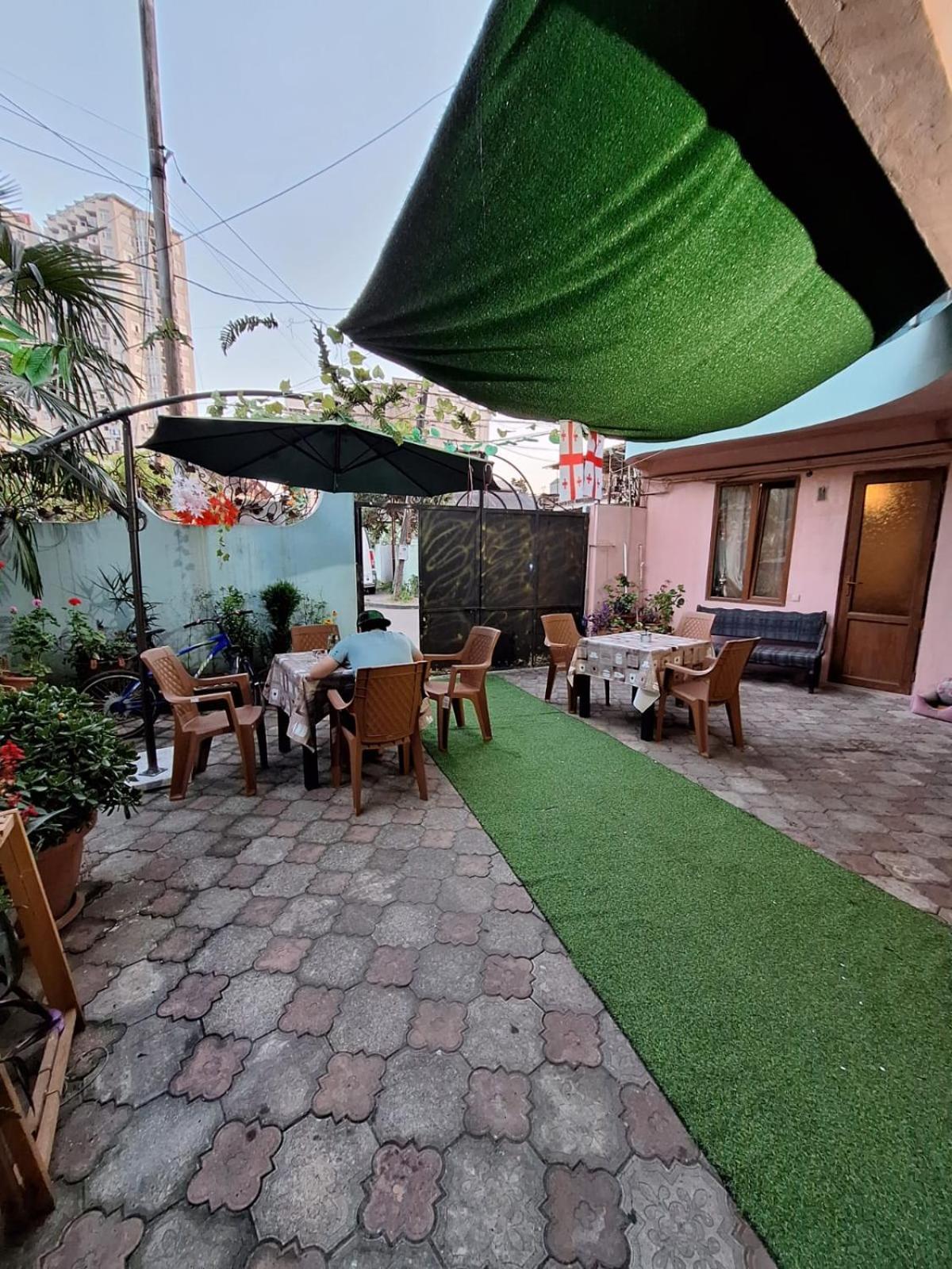 Ferienwohnung Nino And Ali Batumi Exterior foto